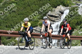 Photo #2217560 | 02-07-2022 10:38 | Passo Dello Stelvio - Waterfall curve BICYCLES