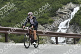 Fotó #3717396 | 03-08-2023 10:35 | Passo Dello Stelvio - Vízesés kanyar Bicajosok