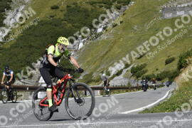 Photo #2738196 | 25-08-2022 11:38 | Passo Dello Stelvio - Waterfall curve BICYCLES