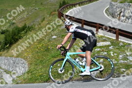 Photo #2400584 | 25-07-2022 12:54 | Passo Dello Stelvio - Waterfall curve BICYCLES