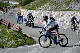 Photo #3218874 | 24-06-2023 17:17 | Passo Dello Stelvio - Waterfall curve BICYCLES