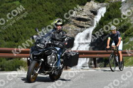 Photo #2207313 | 30-06-2022 10:17 | Passo Dello Stelvio - Waterfall curve