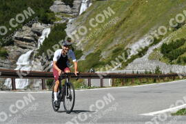Photo #2671175 | 16-08-2022 12:54 | Passo Dello Stelvio - Waterfall curve BICYCLES