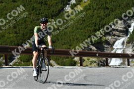 Fotó #2712552 | 22-08-2022 14:27 | Passo Dello Stelvio - Vízesés kanyar Bicajosok