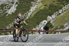 Photo #2740507 | 25-08-2022 09:54 | Passo Dello Stelvio - Waterfall curve BICYCLES