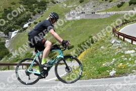Photo #2198475 | 26-06-2022 13:25 | Passo Dello Stelvio - Waterfall curve BICYCLES