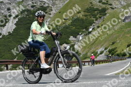 Photo #2363390 | 21-07-2022 10:59 | Passo Dello Stelvio - Waterfall curve BICYCLES