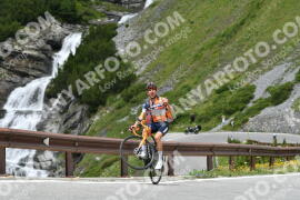 Fotó #2249711 | 07-07-2022 13:01 | Passo Dello Stelvio - Vízesés kanyar Bicajosok