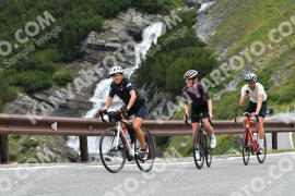Photo #2437066 | 30-07-2022 10:10 | Passo Dello Stelvio - Waterfall curve BICYCLES