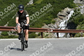 Photo #2415941 | 27-07-2022 10:16 | Passo Dello Stelvio - Waterfall curve BICYCLES