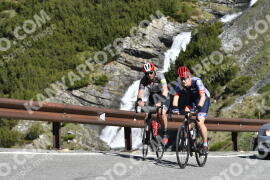 Photo #2082579 | 04-06-2022 09:41 | Passo Dello Stelvio - Waterfall curve BICYCLES