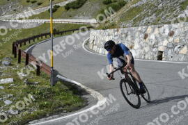 Photo #2815365 | 04-09-2022 16:20 | Passo Dello Stelvio - Waterfall curve BICYCLES