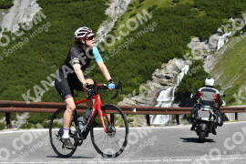 Photo #2336292 | 17-07-2022 10:40 | Passo Dello Stelvio - Waterfall curve BICYCLES
