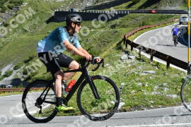 Photo #2216063 | 02-07-2022 09:37 | Passo Dello Stelvio - Waterfall curve BICYCLES