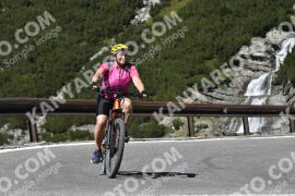 Fotó #2720221 | 23-08-2022 12:45 | Passo Dello Stelvio - Vízesés kanyar Bicajosok