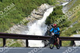 Photo #3932939 | 18-08-2023 09:27 | Passo Dello Stelvio - Waterfall curve BICYCLES