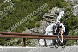Photo #3371210 | 07-07-2023 09:49 | Passo Dello Stelvio - Waterfall curve BICYCLES