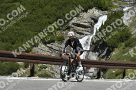 Photo #3687126 | 31-07-2023 11:27 | Passo Dello Stelvio - Waterfall curve BICYCLES