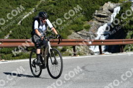 Photo #2183384 | 25-06-2022 09:20 | Passo Dello Stelvio - Waterfall curve BICYCLES