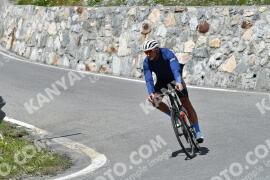 Photo #2309368 | 15-07-2022 14:40 | Passo Dello Stelvio - Waterfall curve BICYCLES