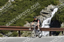 Foto #2116705 | 11-06-2022 09:55 | Passo Dello Stelvio - Waterfall Kehre BICYCLES