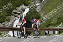 Photo #3226291 | 25-06-2023 10:39 | Passo Dello Stelvio - Waterfall curve BICYCLES