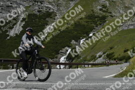 Fotó #3621359 | 29-07-2023 11:43 | Passo Dello Stelvio - Vízesés kanyar Bicajosok