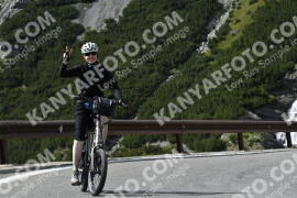 Fotó #3843957 | 12-08-2023 15:19 | Passo Dello Stelvio - Vízesés kanyar Bicajosok