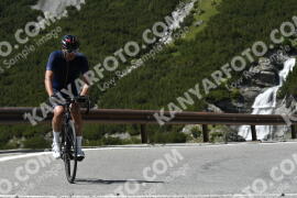 Fotó #3395417 | 08-07-2023 14:18 | Passo Dello Stelvio - Vízesés kanyar Bicajosok