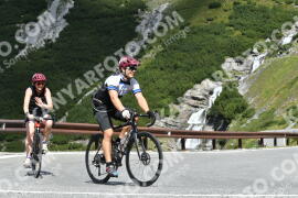 Photo #2416974 | 27-07-2022 10:57 | Passo Dello Stelvio - Waterfall curve BICYCLES