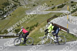 Fotó #2799537 | 02-09-2022 13:52 | Passo Dello Stelvio - Vízesés kanyar Bicajosok