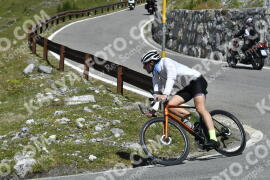 Photo #3840052 | 12-08-2023 12:03 | Passo Dello Stelvio - Waterfall curve BICYCLES