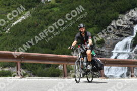 Photo #2205853 | 29-06-2022 12:38 | Passo Dello Stelvio - Waterfall curve BICYCLES