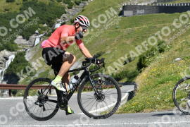 Photo #2368744 | 22-07-2022 10:39 | Passo Dello Stelvio - Waterfall curve BICYCLES