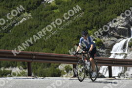 Fotó #3427187 | 11-07-2023 14:24 | Passo Dello Stelvio - Vízesés kanyar Bicajosok