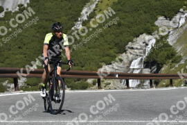 Photo #2739442 | 25-08-2022 10:48 | Passo Dello Stelvio - Waterfall curve BICYCLES