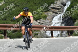 Photo #2307103 | 15-07-2022 10:35 | Passo Dello Stelvio - Waterfall curve BICYCLES