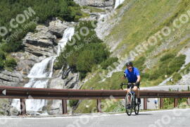 Photo #2594161 | 11-08-2022 12:52 | Passo Dello Stelvio - Waterfall curve BICYCLES
