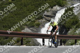 Photo #3238727 | 26-06-2023 11:03 | Passo Dello Stelvio - Waterfall curve BICYCLES