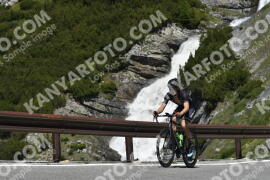 Photo #3239868 | 26-06-2023 11:59 | Passo Dello Stelvio - Waterfall curve BICYCLES