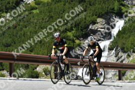 Photo #2254439 | 08-07-2022 14:26 | Passo Dello Stelvio - Waterfall curve BICYCLES