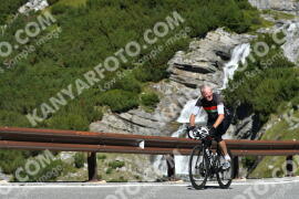Photo #2698834 | 21-08-2022 11:04 | Passo Dello Stelvio - Waterfall curve BICYCLES