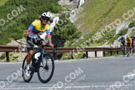 Photo #2380403 | 24-07-2022 09:45 | Passo Dello Stelvio - Waterfall curve BICYCLES