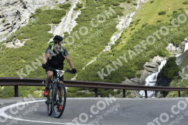 Photo #3604094 | 28-07-2023 10:13 | Passo Dello Stelvio - Waterfall curve BICYCLES