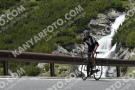 Photo #3202090 | 23-06-2023 13:21 | Passo Dello Stelvio - Waterfall curve BICYCLES