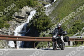 Foto #3226187 | 25-06-2023 09:18 | Passo Dello Stelvio - Waterfall Kehre