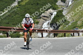Photo #2352796 | 19-07-2022 11:04 | Passo Dello Stelvio - Waterfall curve BICYCLES