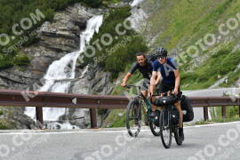 Photo #2177198 | 23-06-2022 13:34 | Passo Dello Stelvio - Waterfall curve BICYCLES