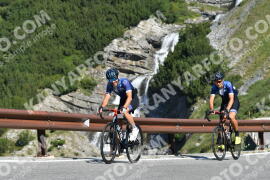 Photo #2368538 | 22-07-2022 09:59 | Passo Dello Stelvio - Waterfall curve BICYCLES