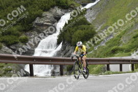 Photo #3199457 | 23-06-2023 11:39 | Passo Dello Stelvio - Waterfall curve BICYCLES